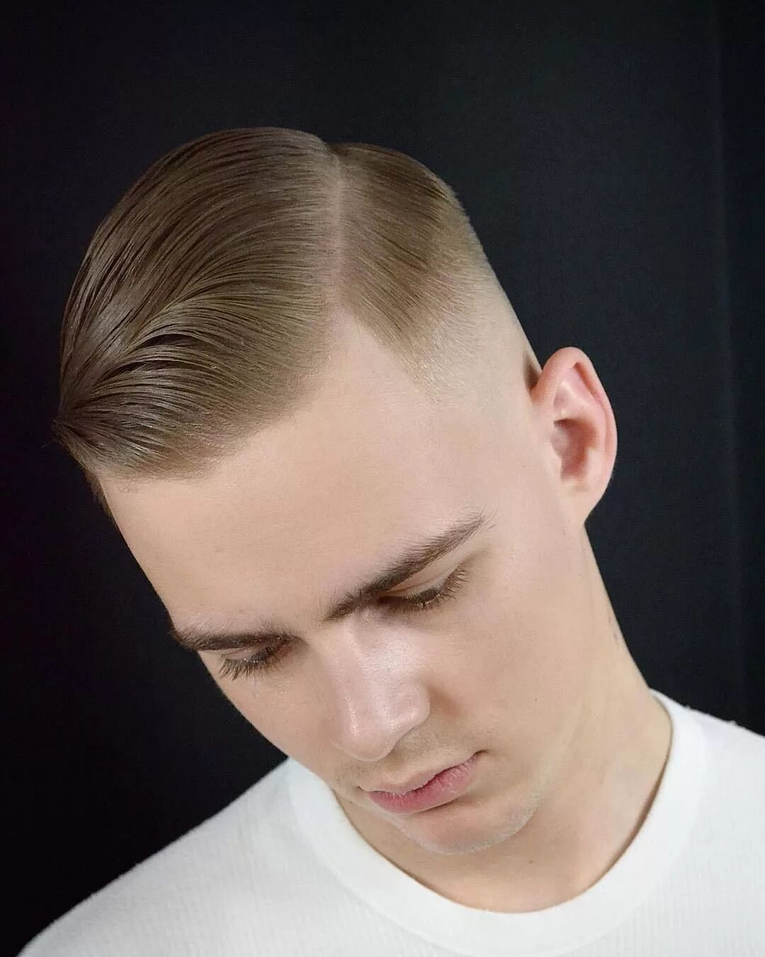 Прическа волосы с пробором Mens hair in general Mens hairstyles thick hair, Gents hair style, Mens haircuts