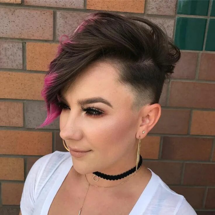 @shavedhairlovers on Instagram: "@october.jade #bobhaircut #undercut #bobhairsty