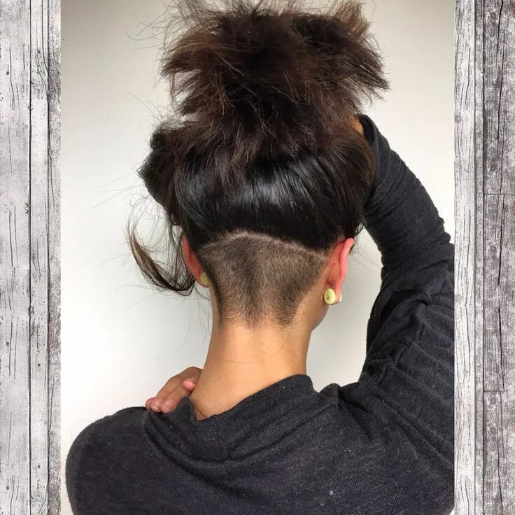 Прическа затылок Pin by Sarah Kirk on Hair Hair styles, Undercut hairstyles, Undercut long hair