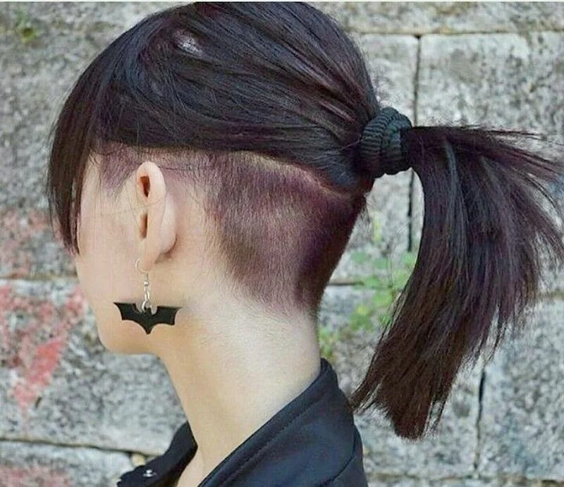 Прическа затылок Прическа Хвост: самые модные варианты 2021-2022! Undercut long hair, Undercut po