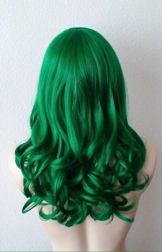 Прическа зеленые волосы Pin by Catawings on Let's get green Green wig, Hair color crazy, Dark green hair