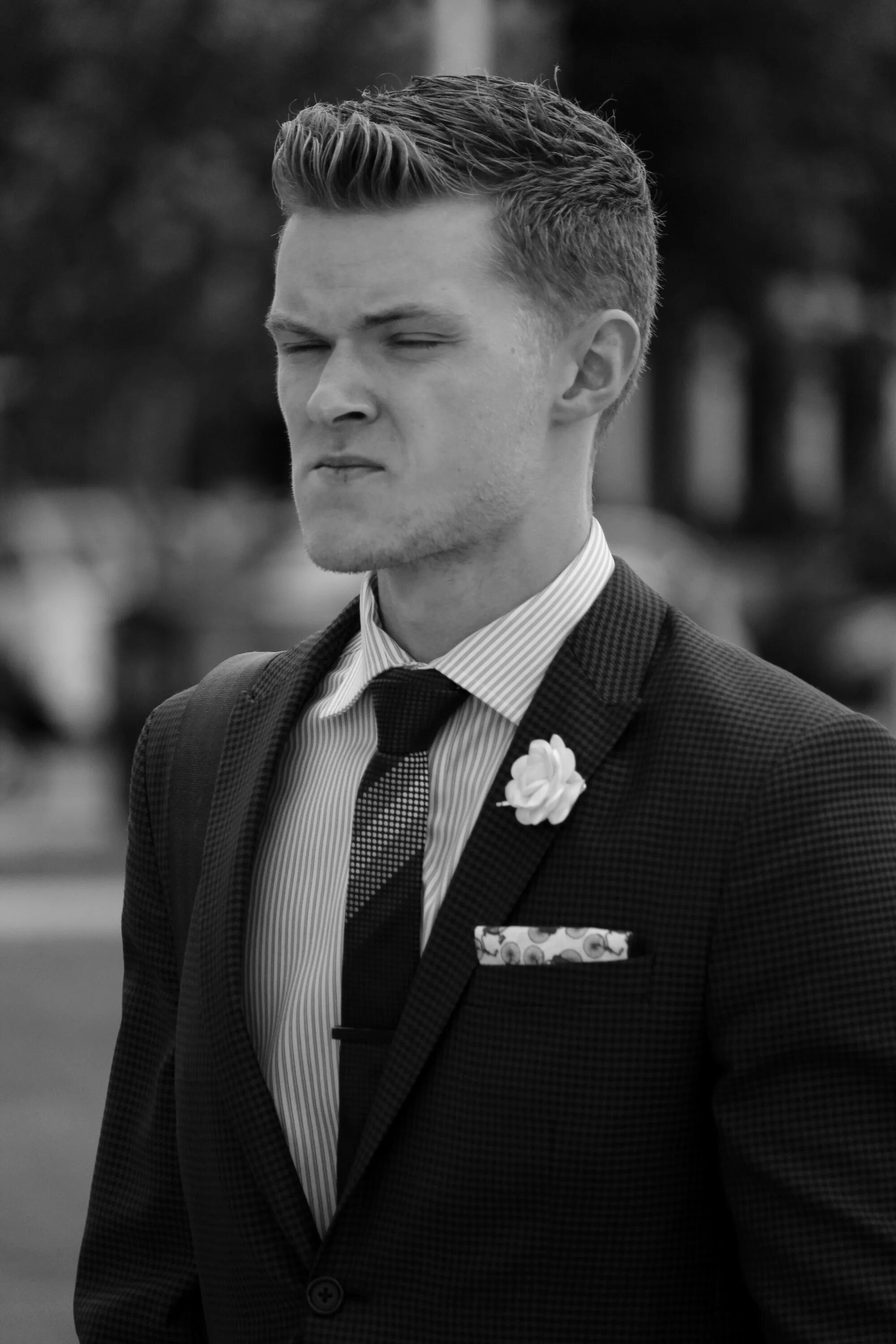 Прическа жениху на свадьбу фото Free Images : man, person, suit, black and white, hair, street, downtown, male, 