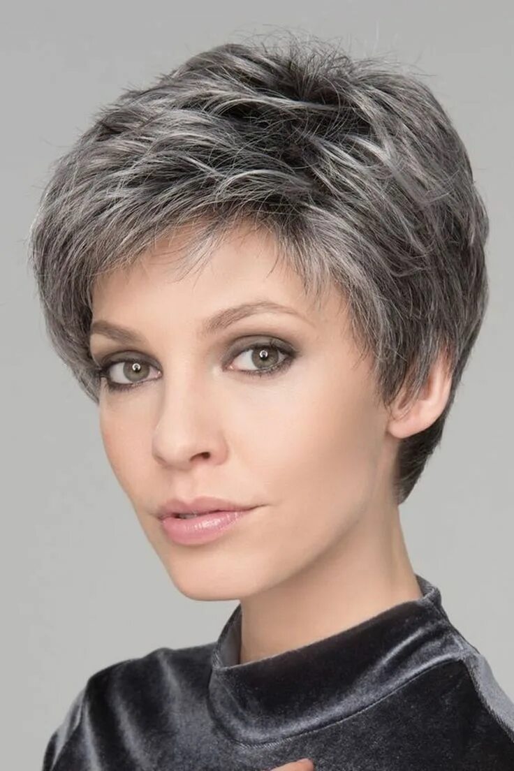 Прическа женская короткая 50 лет женщине Les plus belles coupes courtes de 2022 Short thin hair, Short hairstyles for thi