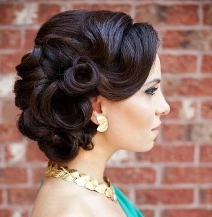 Прическа женская на юбилей средние волосы 23 Flirty Formal Hairstyles for Short Hair That Look Flawless Vintage hair updo,