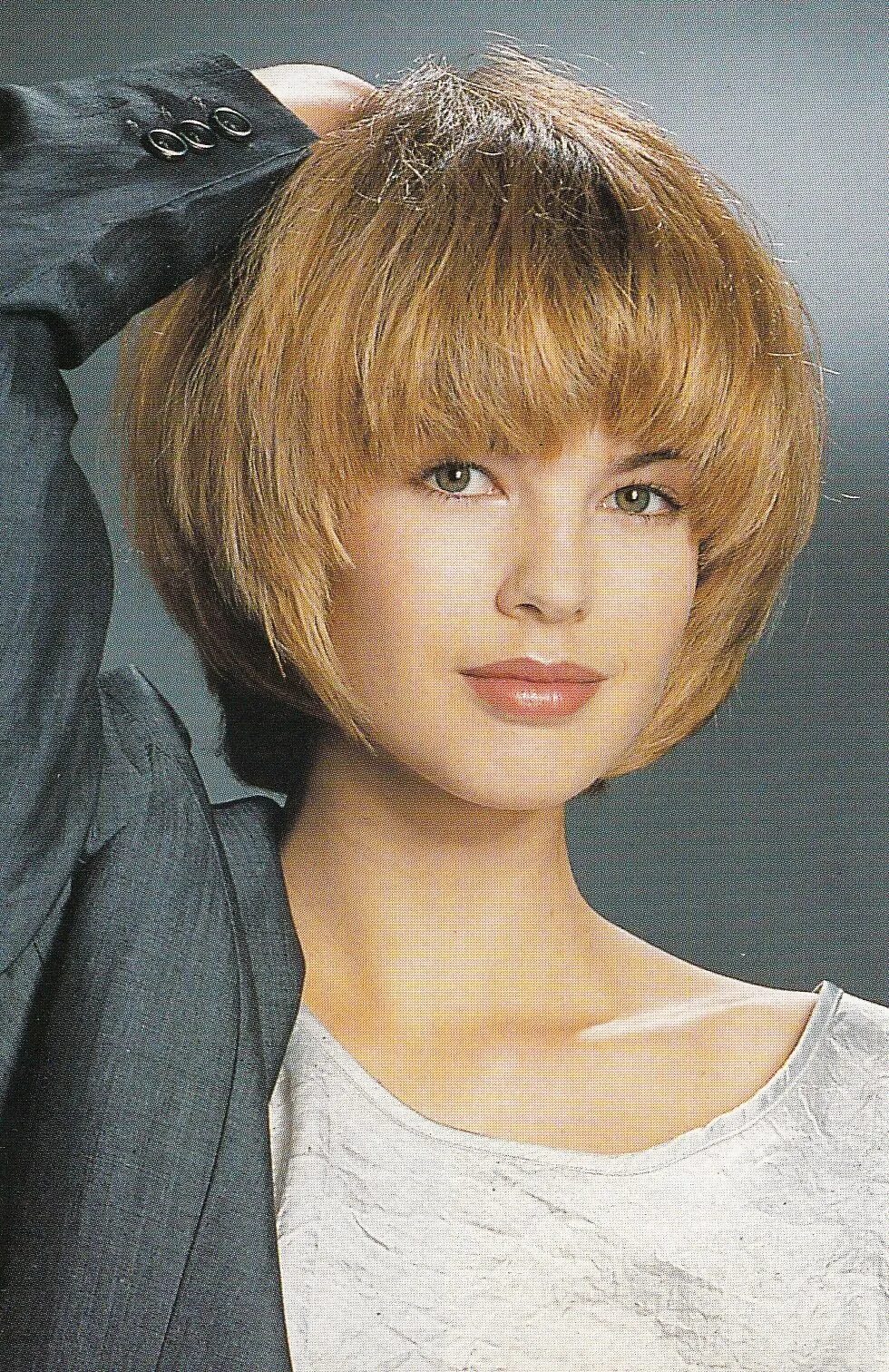 Прическа женская шапочка градуированная прическа из книги 388 причесок Bob haircut for fine hair, Haircuts for fine hair