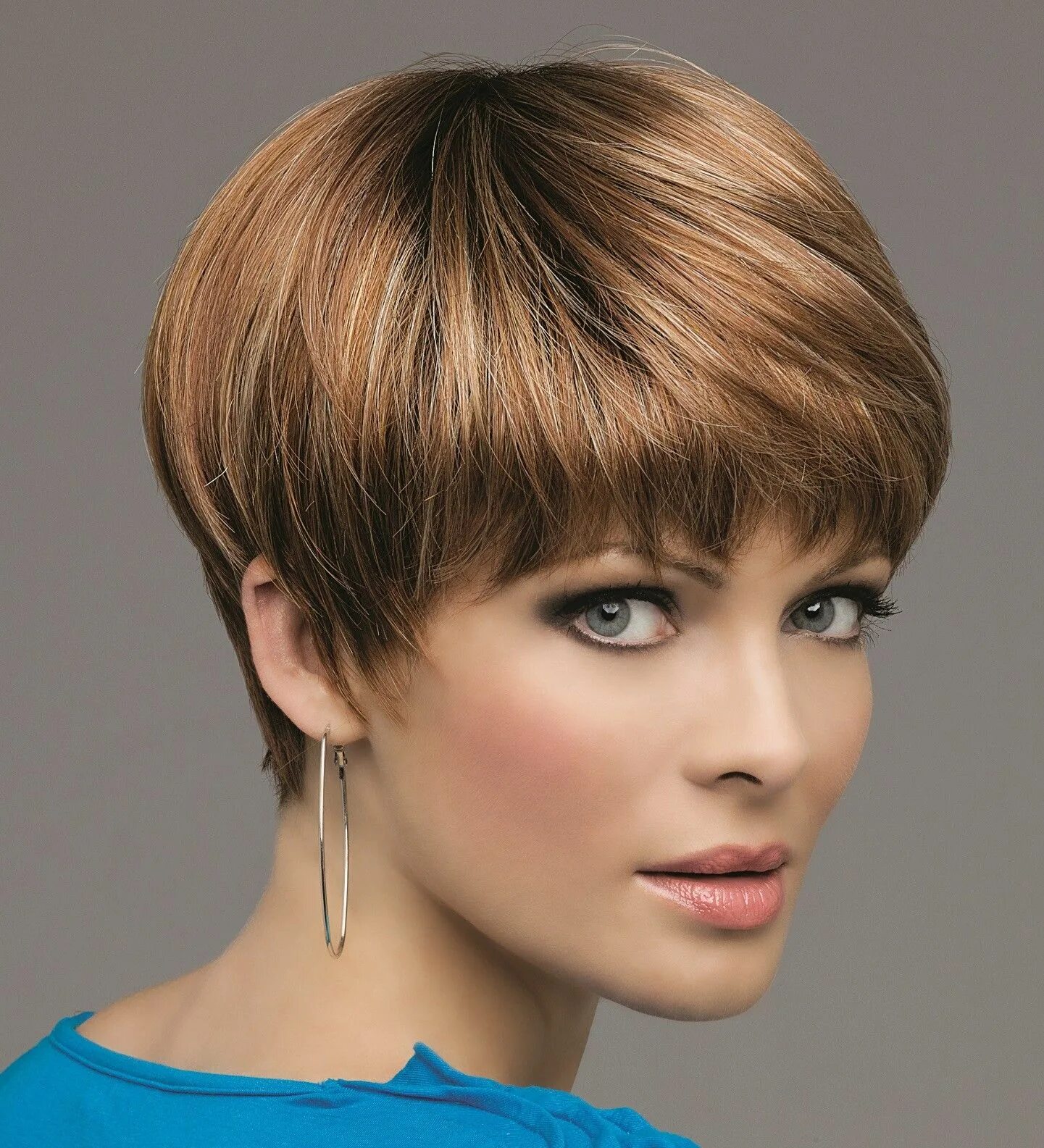 Прическа женская шапочка градуированная Jo Anne Mono Top Wig by Envy Short haircut styles, Short hair cuts, Haircut styl