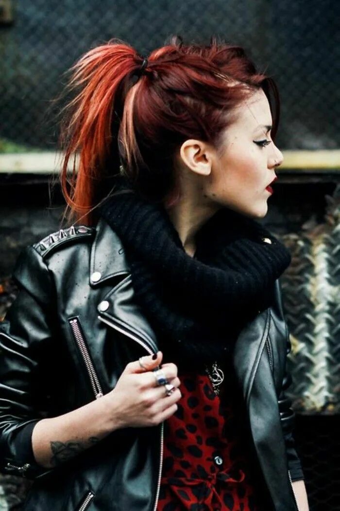 Прическа женская в стиле панк рок ▷ 1001+ ideas de color de pelo de moda para esta temporada Dark red hair color, 