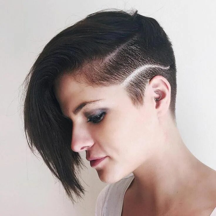 Прическа женский полосками 20 Bold and Daring Takes on the Shaved Pixie Cut Shaved pixie, Shaved pixie cut,