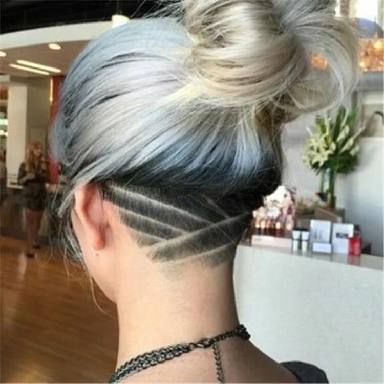 Прическа женский полосками 40+ Unique Chic Undercut Hairstyles Designs Undercut long hair, Undercut hairsty