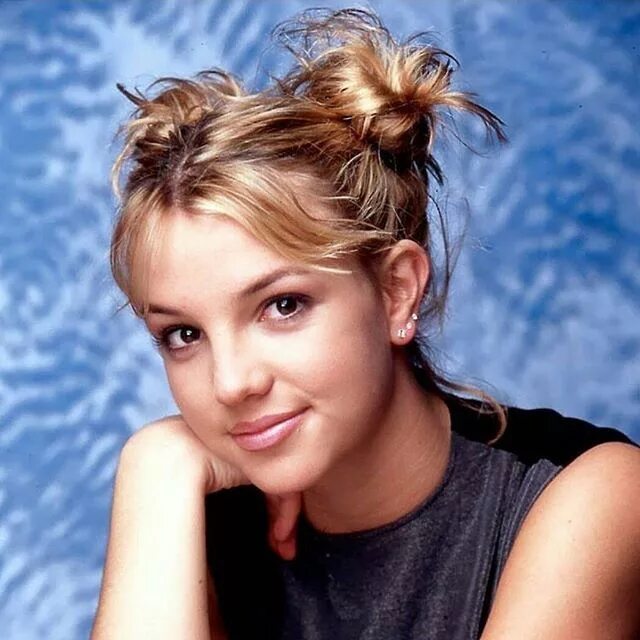 Прически 00 х годов #britneyspears #2000s 2000s hairstyles, 1990s hairstyles, 90s hairstyles