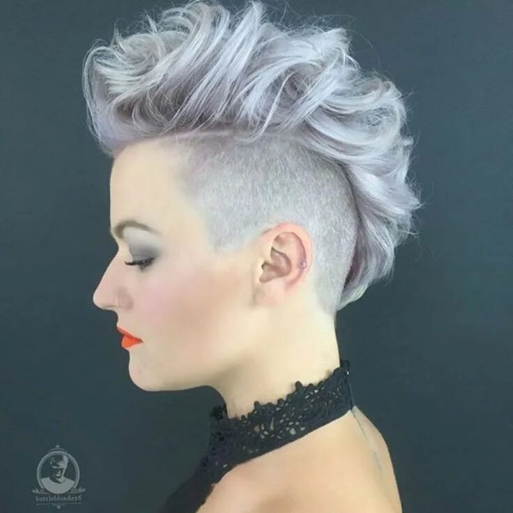 Прически 00 женские 70 Most Gorgeous Mohawk Hairstyles of Nowadays Funky hairstyles, Short hair styl