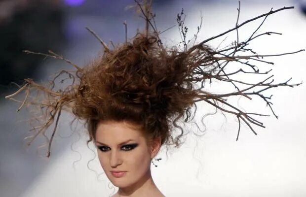 Прически 16 Weird and Strange Hairstyles: Oh My!!! Bird nest hair, Hair humor, Ugly hair