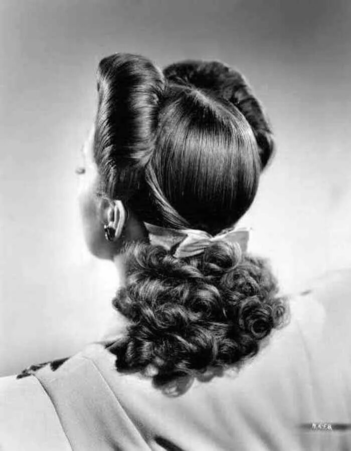 Прически 1945 года Pin by JoAnn Lopez on BEAUTY 1940s hairstyles, Retro hairstyles, Vintage hairsty