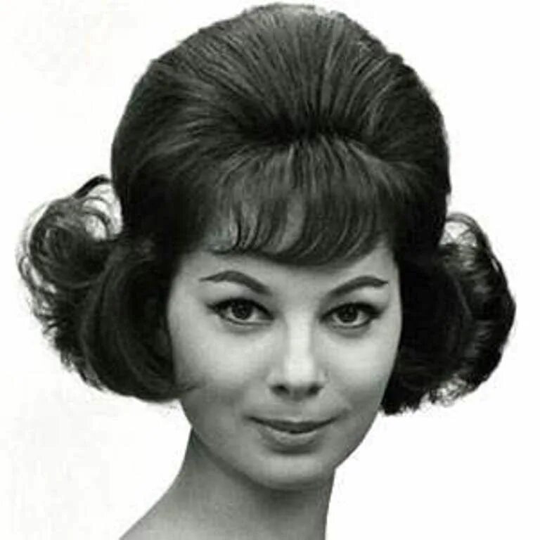 Прически 1960 годов женские Pin by Le Pèpi Thierry on Hair vintage 1960 hairstyles, 1960s hair, Vintage hair