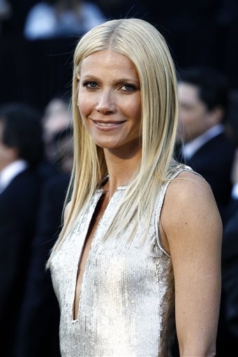 Прически 2005 года www.rnrhairandbeauty.com.au Oscar hairstyles, Calvin klein dress, Gwyneth paltro