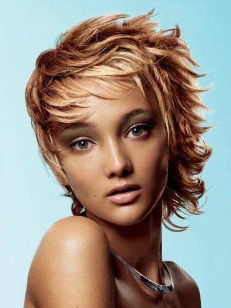 Прически 2007 года L'Oréal color hairstyles with fluid movement and soft shapes in 2020 (With image