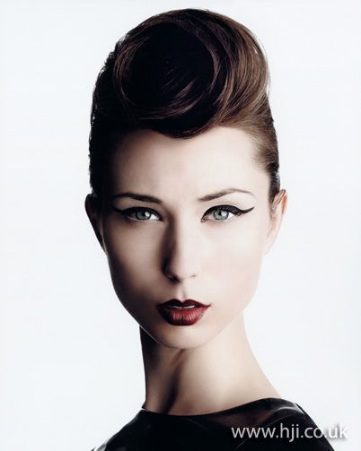 Прически 2013 года quiff hairstyle female - Bing Images Coiffures vintage, Coiffure, Vintage