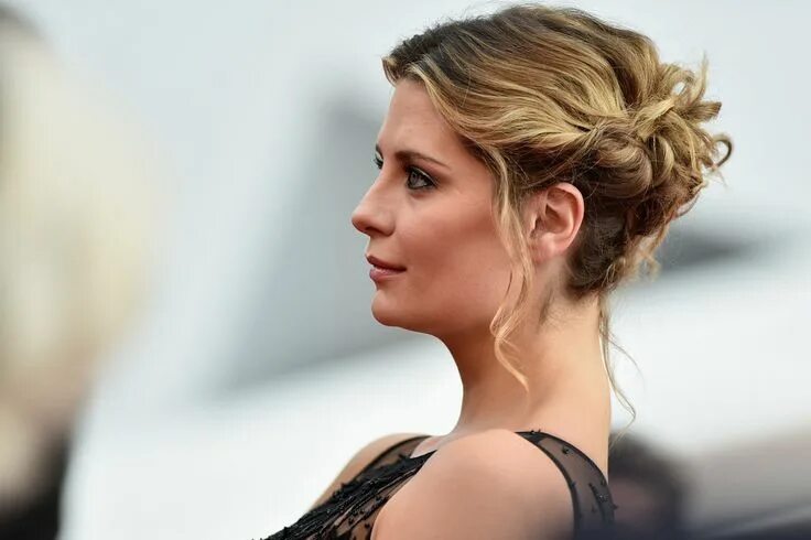 Прически 2024 онлайн Mischa Barton Curly Updo Mischa barton, Hair videos, Hair