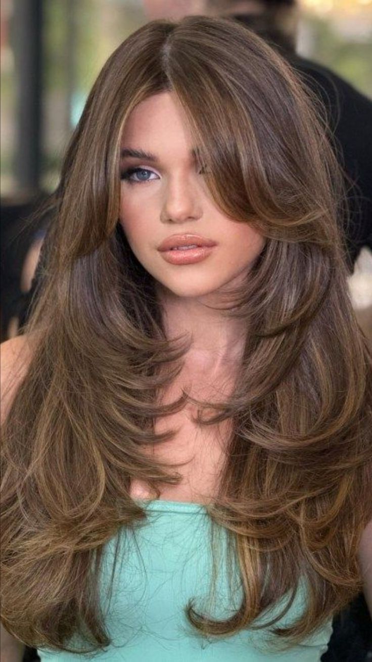 Прически 2024 женские на длинные волосы фото 20 Mob Wife Haircut Looks You Will Love 2024 in 2024 Hair cuts, Hairdo for long 