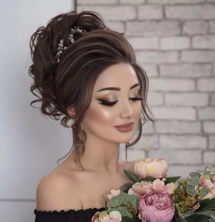 Прически 2024 женские на свадьбу Pin by Shada Raed on Makeup Bridesmaid hair makeup, Wedding hairstyles for long 