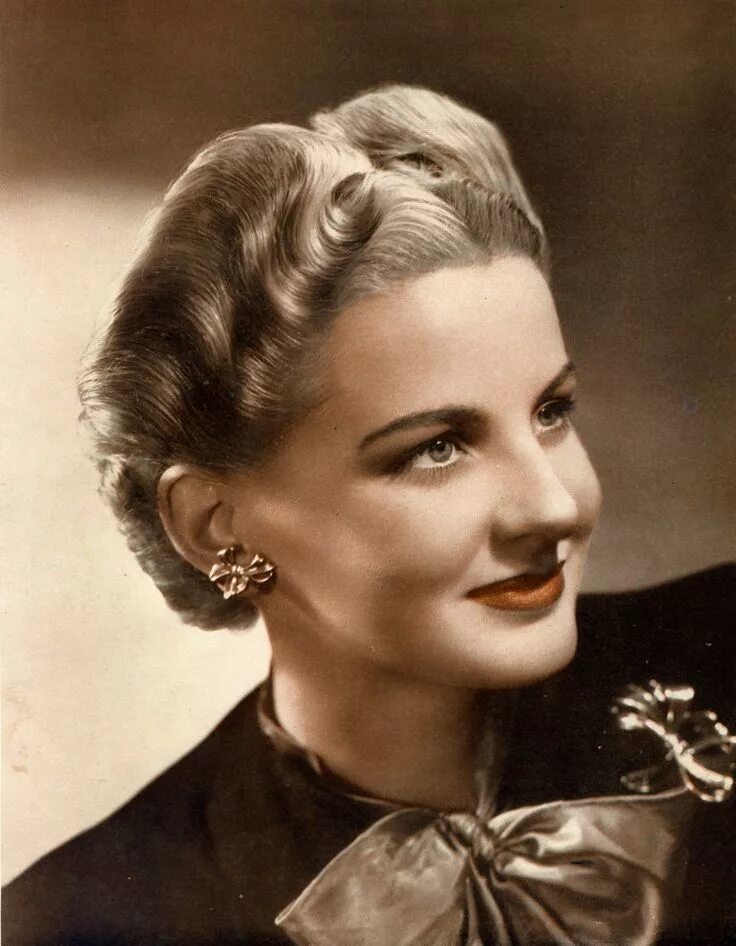 Complete Your Look 1940s 1940s hairstyles, Hairstyle 1940, 40s hairstyles