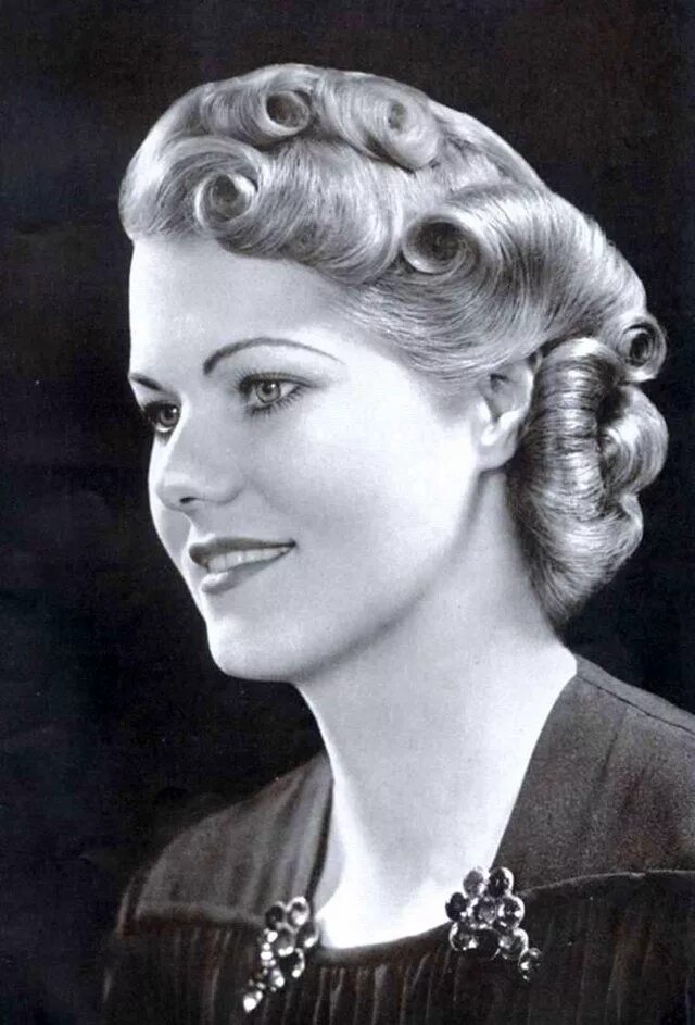 Image result for 1930s hairstyles updo Vintage hairstyles, 1940s hairstyles, Ret