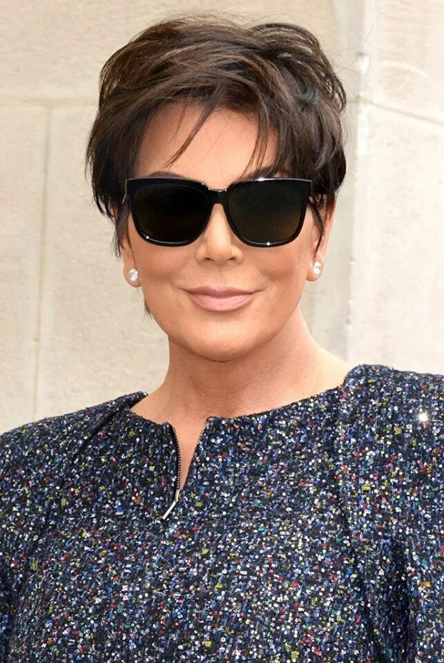 Прически 42 года Celebrating Kris Jenner's 60 Best Hair Moments on Her 60th Birthday Jenner hair,