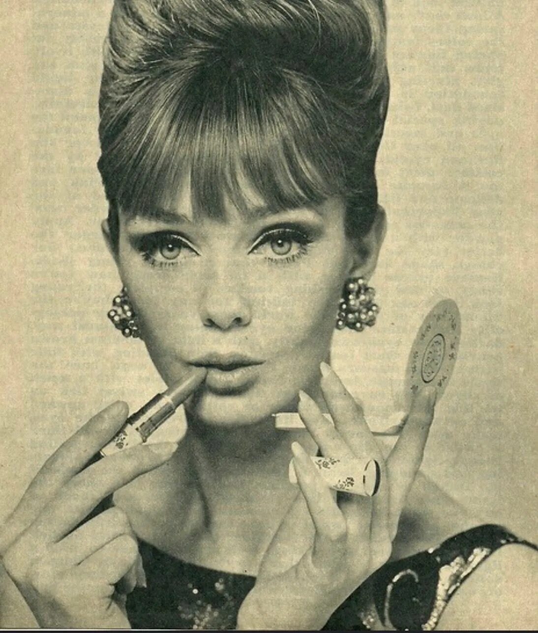 Прически 50 х годов женские в ссср Jean Shrimpton 1966 Vintage Makeup Glamour 1960s hair, Retro hairstyles, Vintage