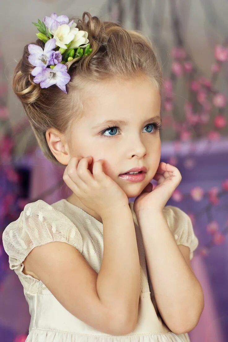 Прически 6 7 лет http://jeffreyandme.tumblr.com/ Beautiful little girls, Kids hairstyles, Cute li