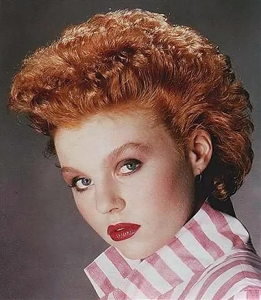 Прически 80 х годов ссср 80s hairstyle 131 Flickr - Photo Sharing! 80's hairstyle, Vintage fashion 1980s,