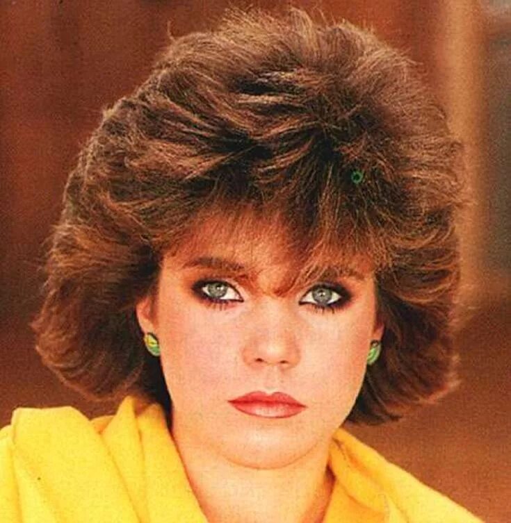 Прически 80 на средние волосы Pin by Teena Phillimeano on Hair cuts I like 80's hairstyle, 1980 hairstyles, 80