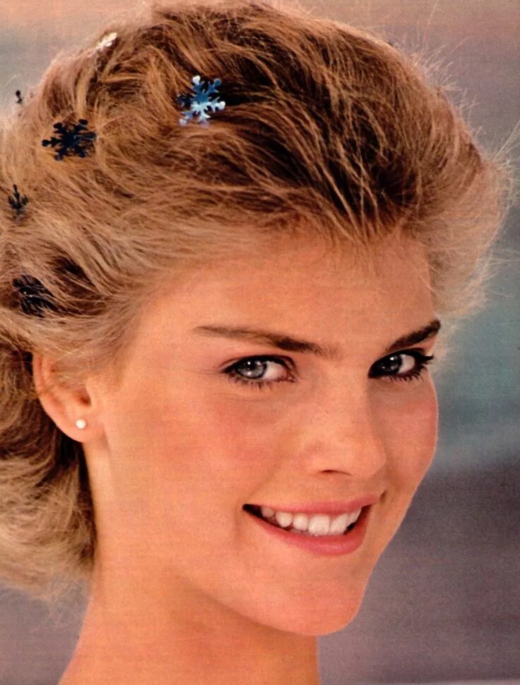 The 13 Most Embarrassing '80s Beauty Trends Womens hairstyles, 80s hair, 80s hai