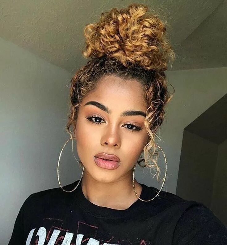 Прически афро кудри на длинные волосы Awesome 20+ Elegant Top Knots Hairstyles Ideas To Inspire Next Hair Style Curly 