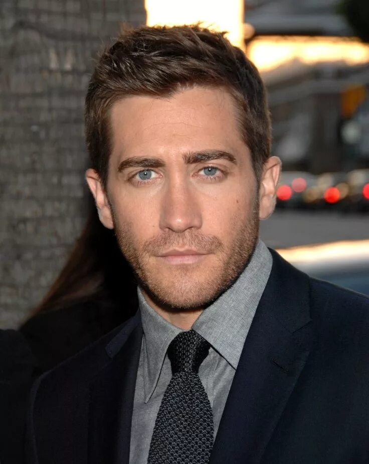 Прически актеров Jake Gyllenhaal Jake gyllenhaal, Jake g, Beautiful men faces