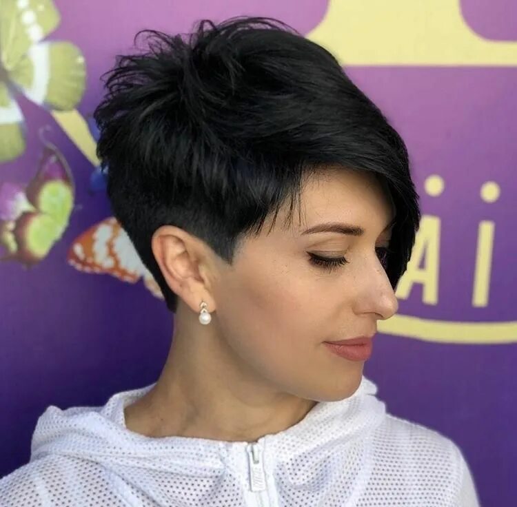 Прически ассиметричные на короткие волосы для женщин Pixie By @tanyusha_younusova Pixie haircut for thick hair, Short textured hair, 