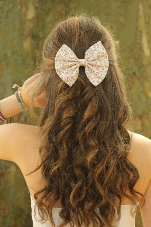 Прически без лица фото Bow+On+Hair Posted by roboczyak about a month ago Hair designs, Hair bows, Long 