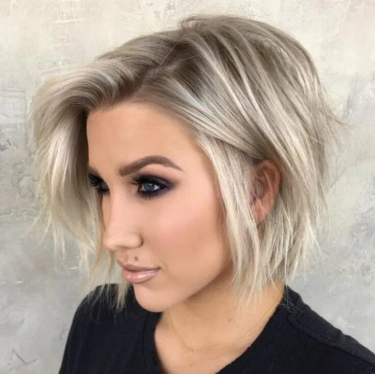 Прически блонд на короткие волосы Blonde Choppy Bob Bob haircut for fine hair, Haircuts for fine hair, Bob hairsty