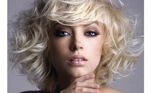 Julianne Hough, Blondynka, Uśmiech Evening hairstyles, Party hairstyles, Hair st