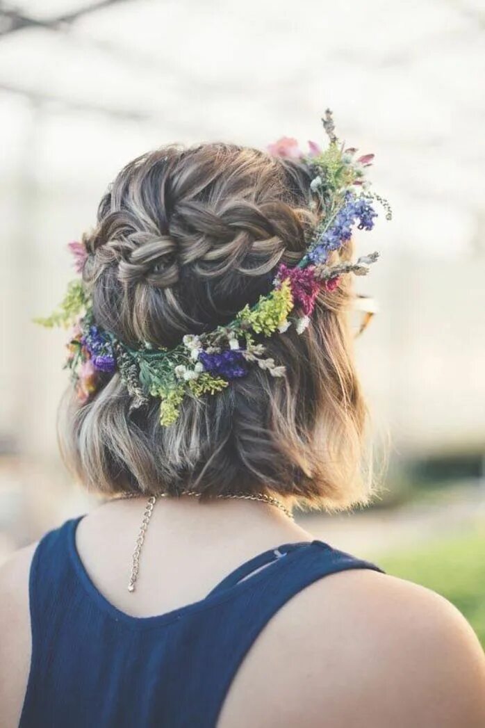 Прически бохо на короткие волосы Boho flower crown, fall wedding! Short hair with bohemian braided crown. #Commun