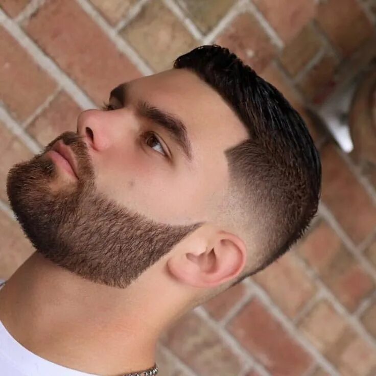 Hairstyles That Look Cool On Any Guy Hair and beard styles, Beard hairstyle, Bea