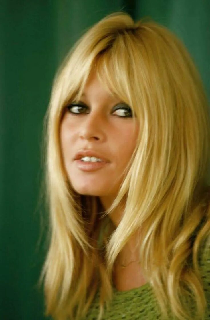 Прически бриджит бардо фото Pin by agnes on BB Bardot hair, Bardot bangs, Brigitte bardot hair