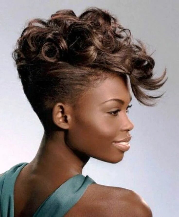 Прически черных Top 99 Short Hairstyles For Black Women Mohawk hairstyles, Black women hairstyle