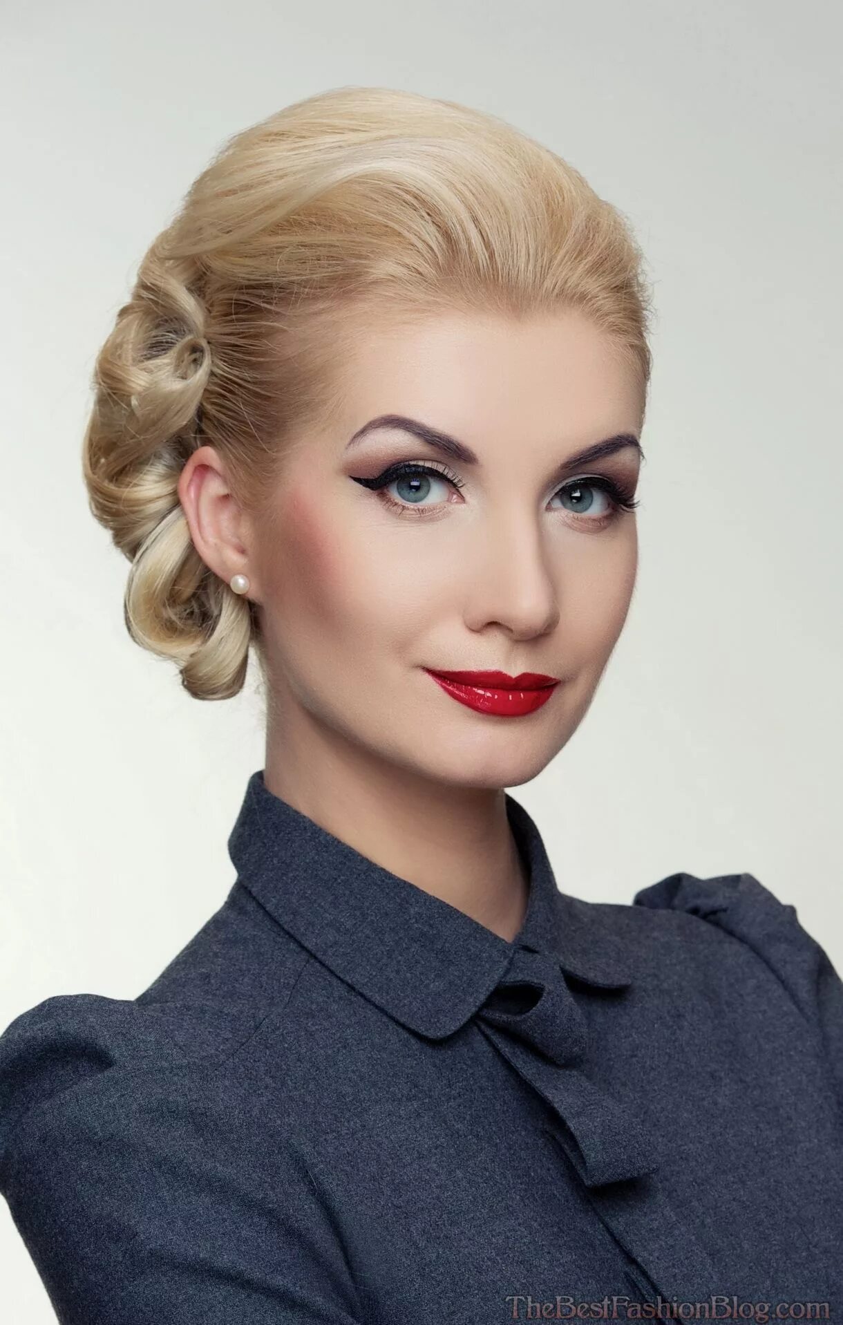 Прически делового стиля женские Image result for hairstyles business professional women Женские прически, Идеи п