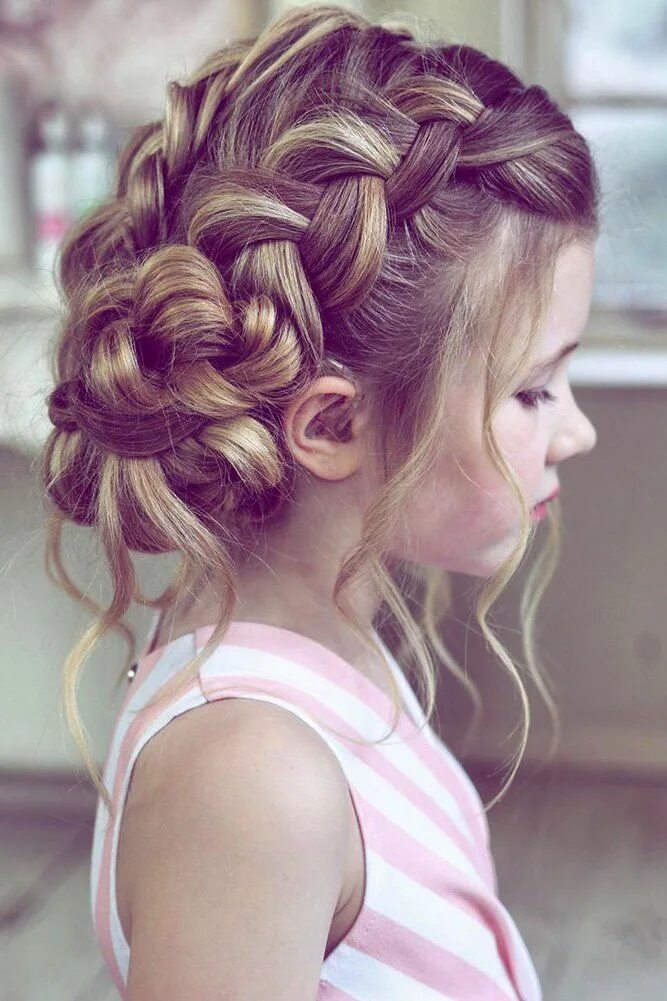 Прически девочкам красивые фото Flower Girl Hairstyles: 33 Trendy Looks 2024 Guide Flower girl hairstyles, Girls