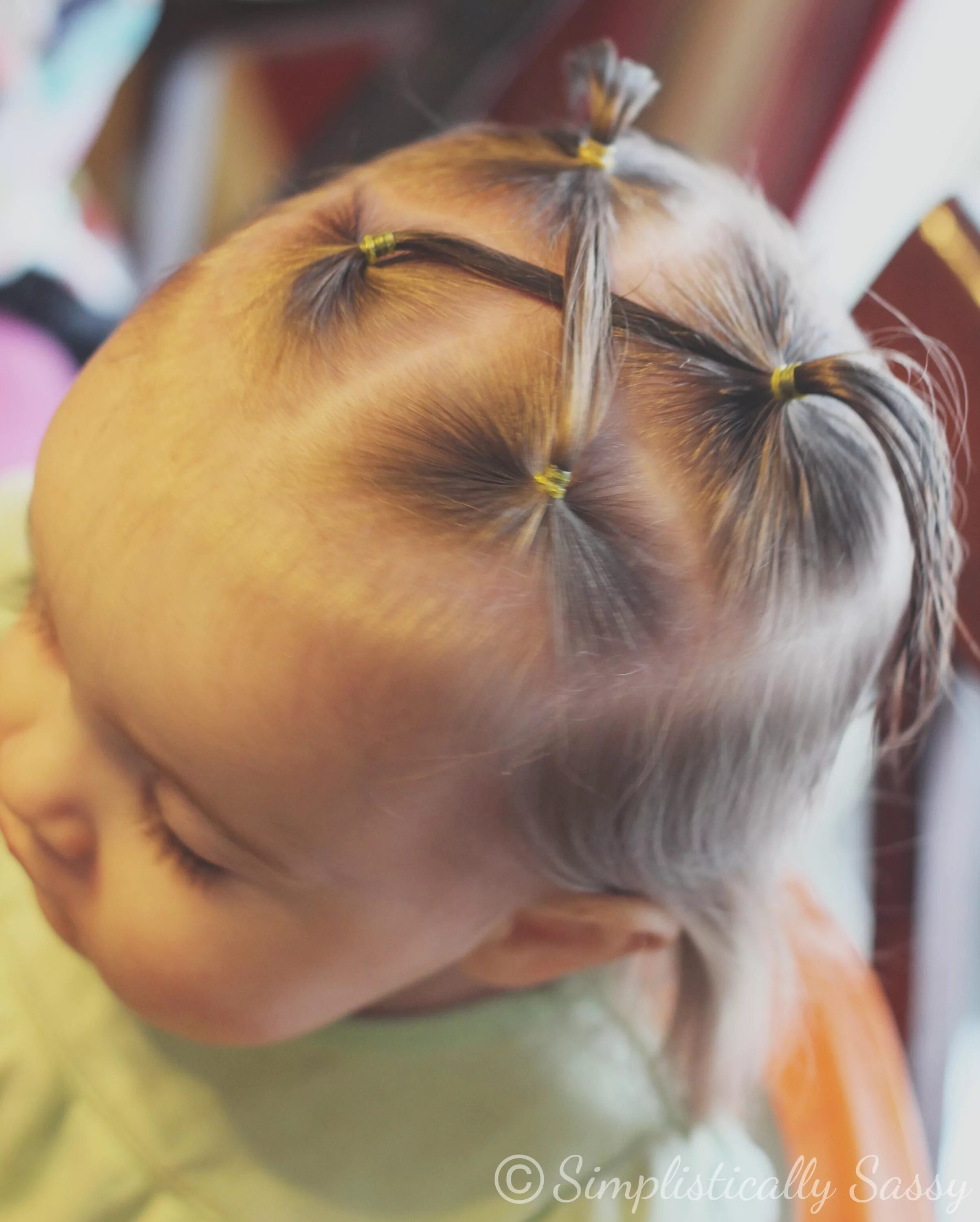 Прически девочкам на очень короткие Guest Post: Simplistically Sassy 7 Easy Toddler Hairstyles - Babes In Hairland E