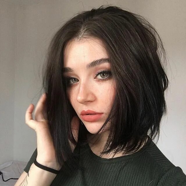 Прически девушка 17 лет MIŁOŚĆ Z NIENAWIŚCI Long hair styles, Bob hairstyles, Hair cuts