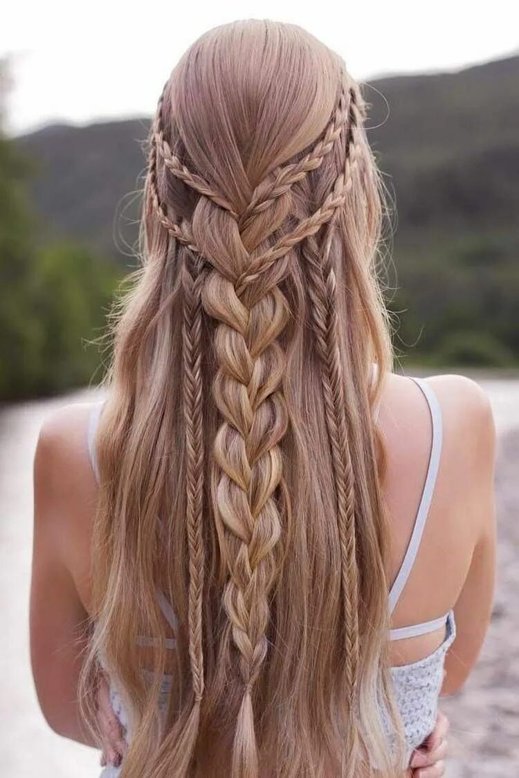 Прически длинных волос косы фото Прически на выпускной 2019 на длинные волосы Long hair styles, Prom hairstyles f