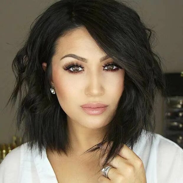 Прически для брюнеток на средние волосы 31 Best Shoulder Length Bob Hairstyles - StayGlam Hair styles, Long hair styles,