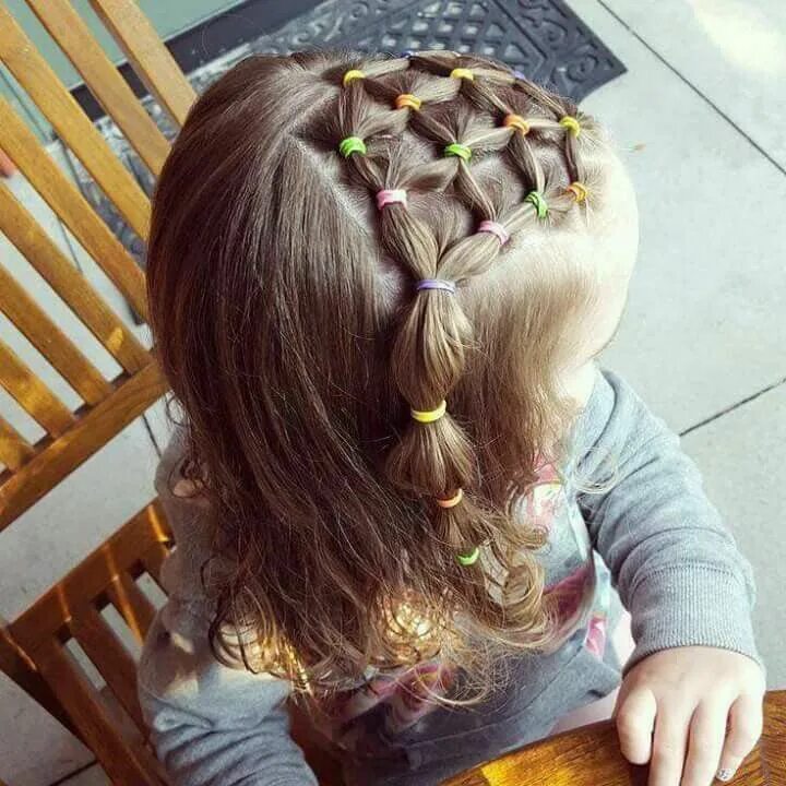 Прически для девочек на волосы до плеч Pin by Alejandra Lezcano on peinados para princesas Hair styles, Little girl hai