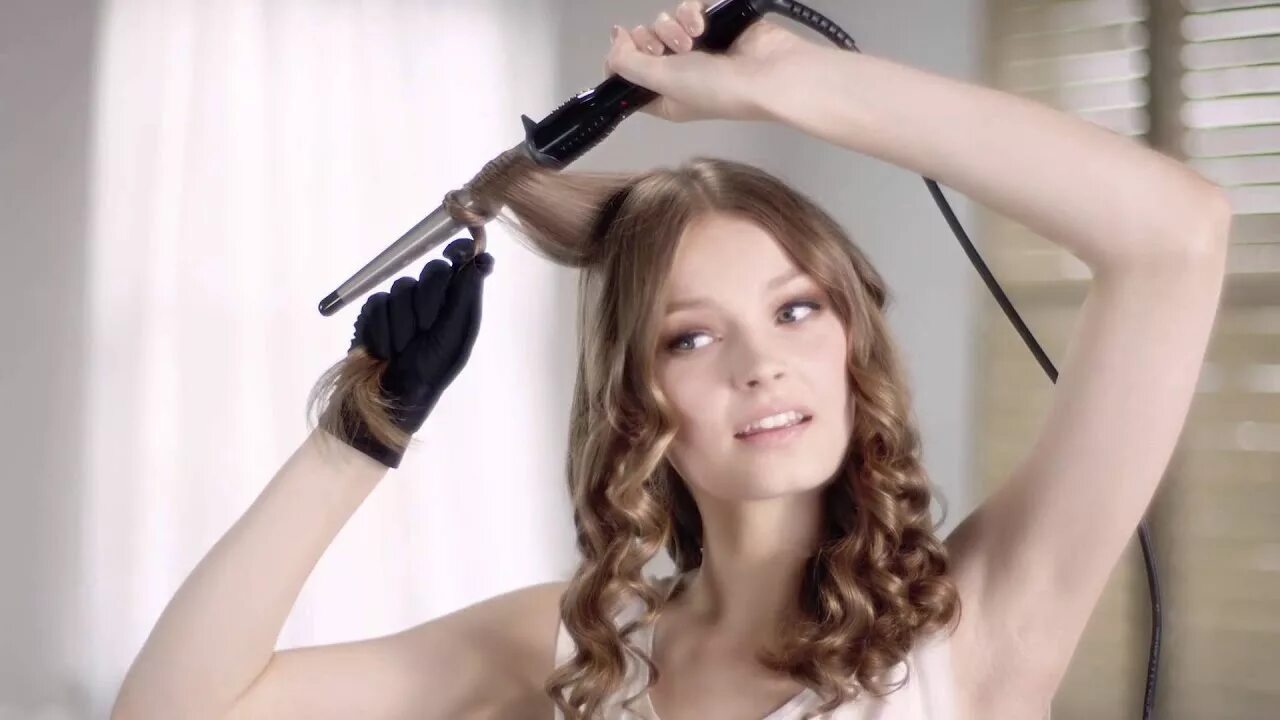 Прически для девочек плойкой How To Use BaByliss Curling Wand Pro - YouTube